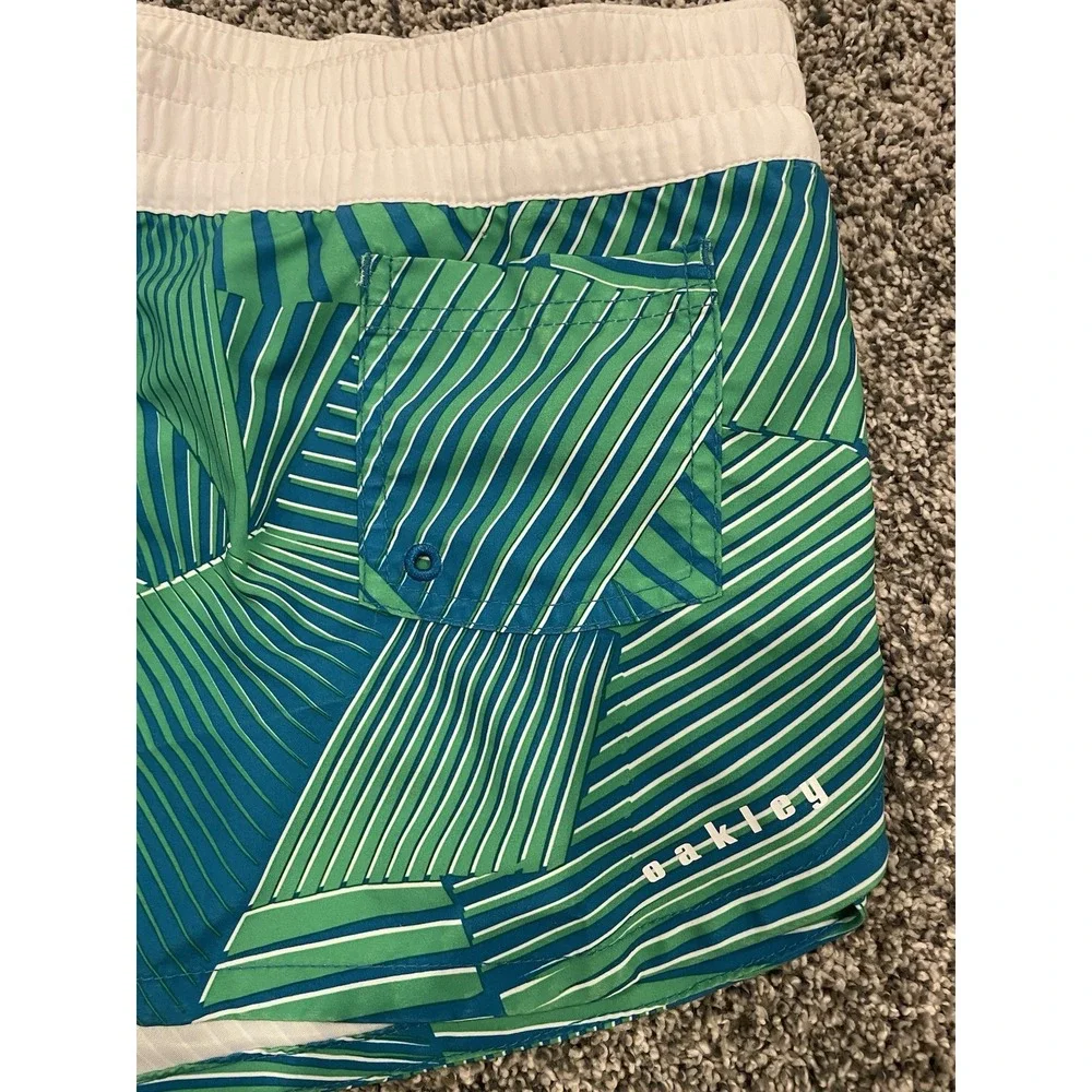 Womens Oakley Fanned Out Board Short Size Large NWT Green Elastic Band